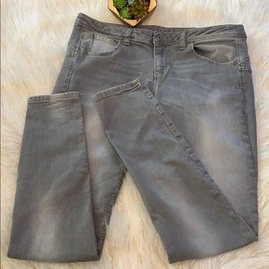 EUC BENETTON Gray Jeans